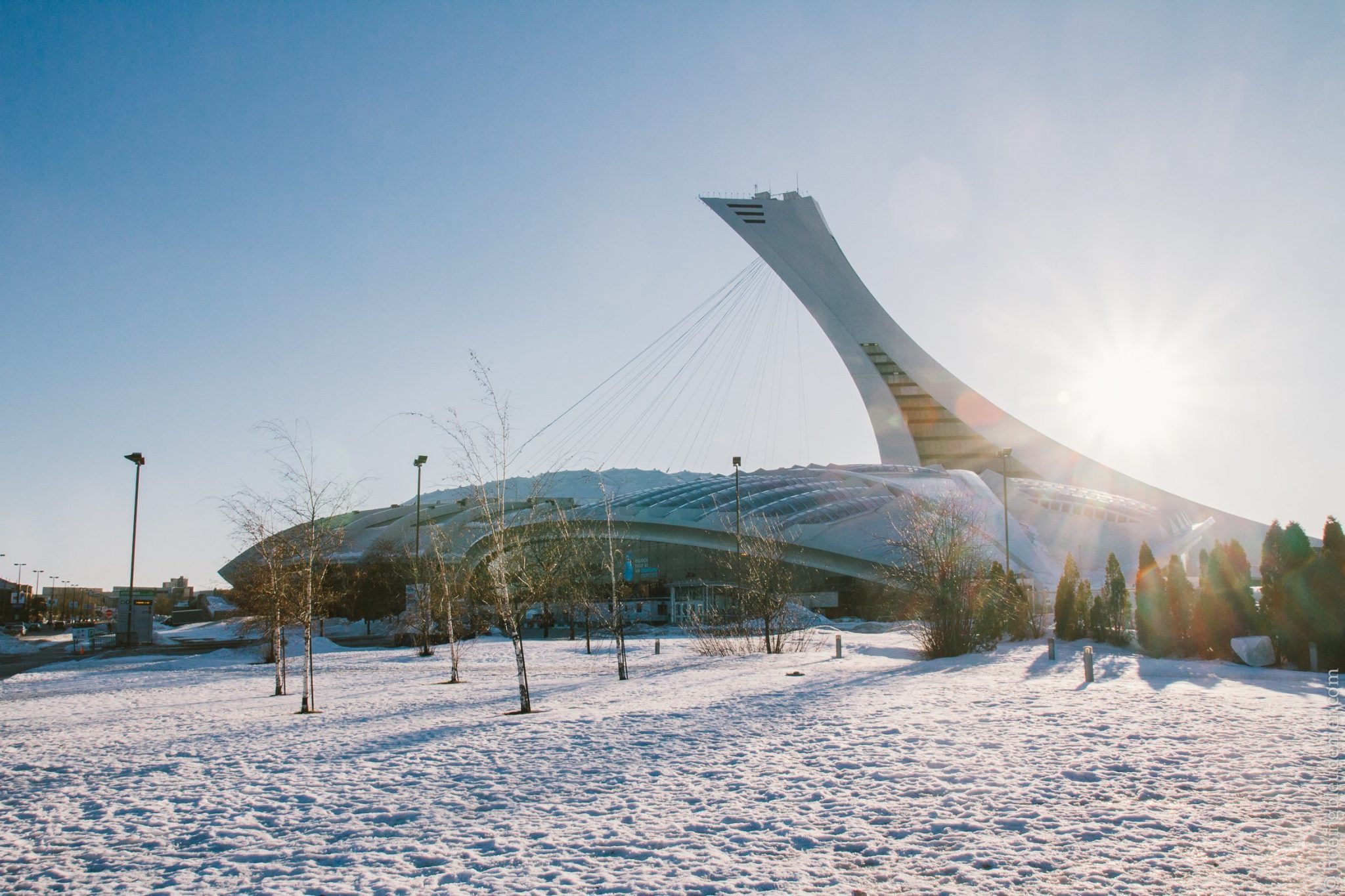 hauteur tour stade olympique montreal